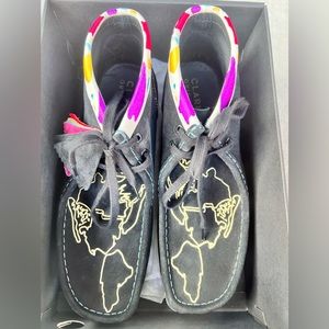 Clarks wallabee boot